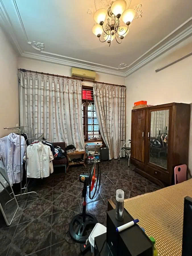 Bán nhà 4 tầng mặt phố lớn Quang Trung, 80m2, 2 mặt phố 4m có vỉa hè rộng, kinh doanh sầm uất, giá 42.5 tỷ