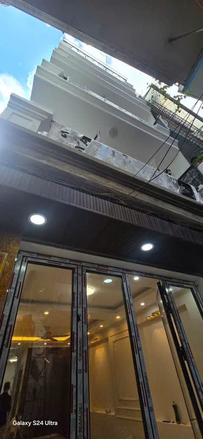 Nhà mới đẹp Kim Mã – 74m² x 6 tầng, thang máy – cách mặt phố chỉ 20m – smarthome đẳng cấp