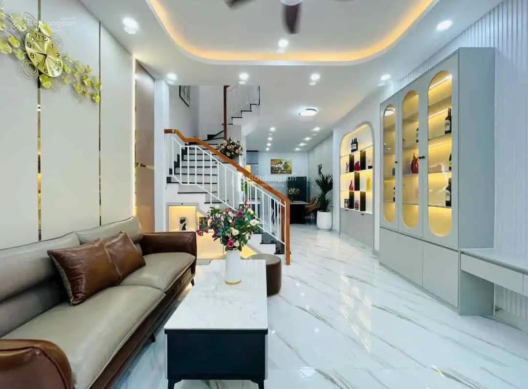 Cô Đức kí gửi bán nhà 49m2, giá 2,47 tỷ đường Phan Đăng Lưu, phường 3, Phú Nhuận