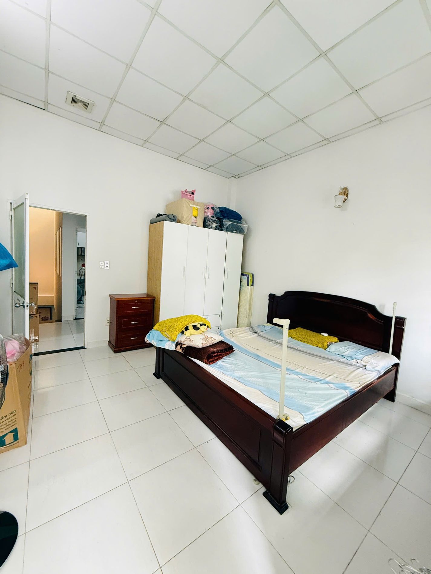 Nhà hẻm Nguyễn Hữu Tiến, diện tích 46m2, ngang 4m, chỉ 4,85 tỷ thương lượng