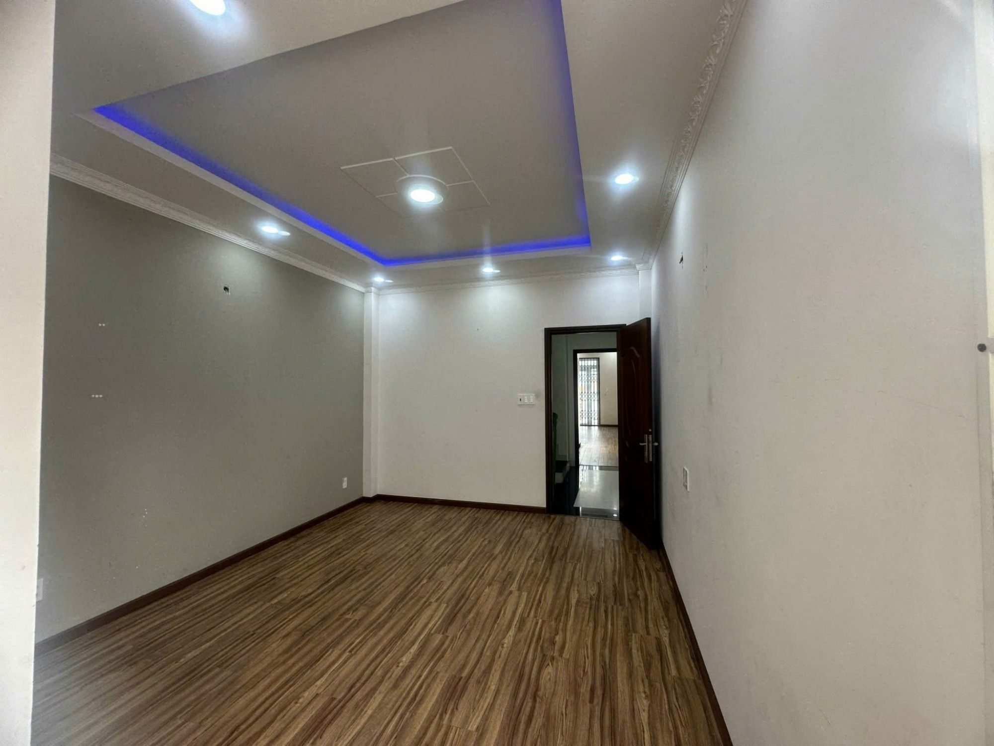 Bán nhà mặt tiền Bắc Ái, Tân Phú, 80m2, 5 tầng, 6 ngủ, chỉ 13 tỷ