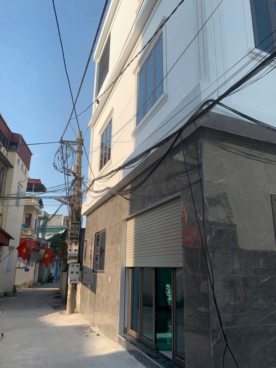 Bán căn nhà lô góc 3 tầng ngõ phố Đồng Khê, Ngọc Châu, diện tích 43,3m2, ngang 5m, 3 ngủ