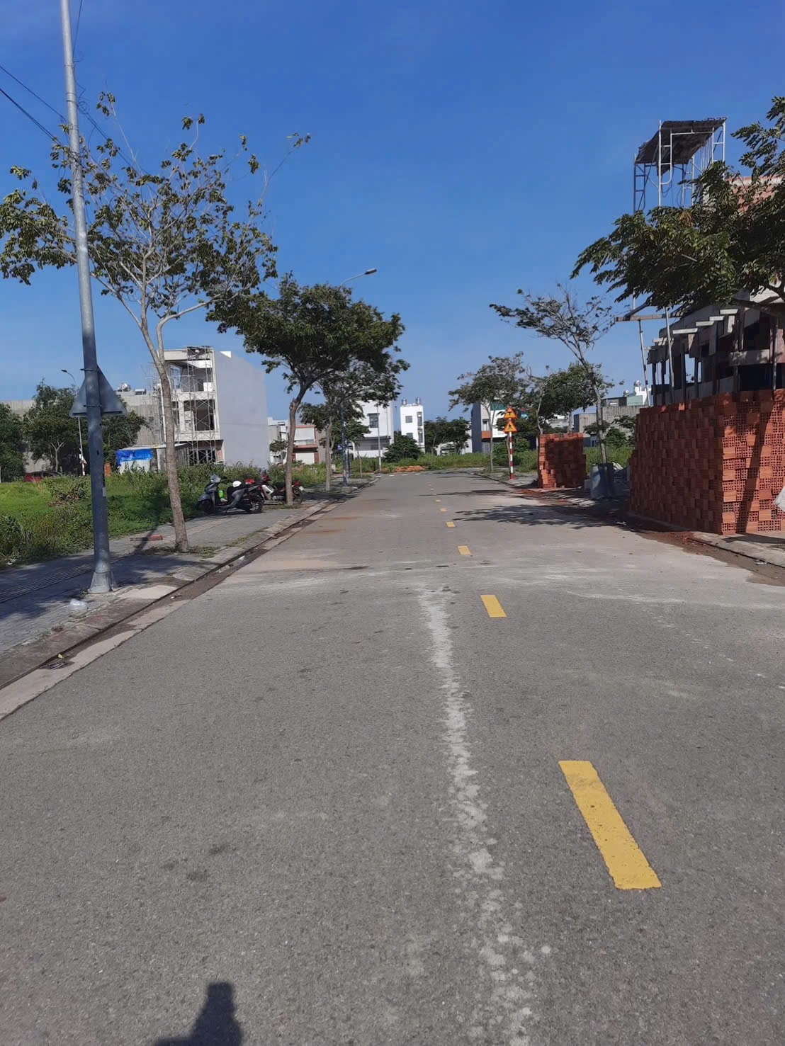 Chính chủ bán gấp lô ngay trung tâm Phú Mỹ 125m2, giá 2,15 tỷ, sổ sẵn công chứng