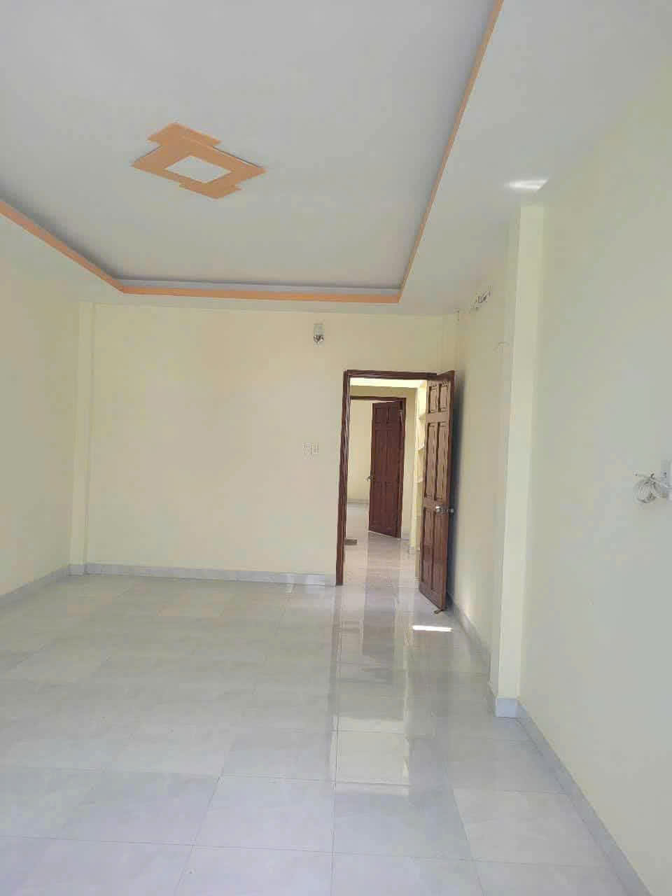 Cần vốn kinh doanh chính chủ bán gấp nhà 1 trệt, 2 lầu tại quận Bình Chánh, Hồ Chí Minh