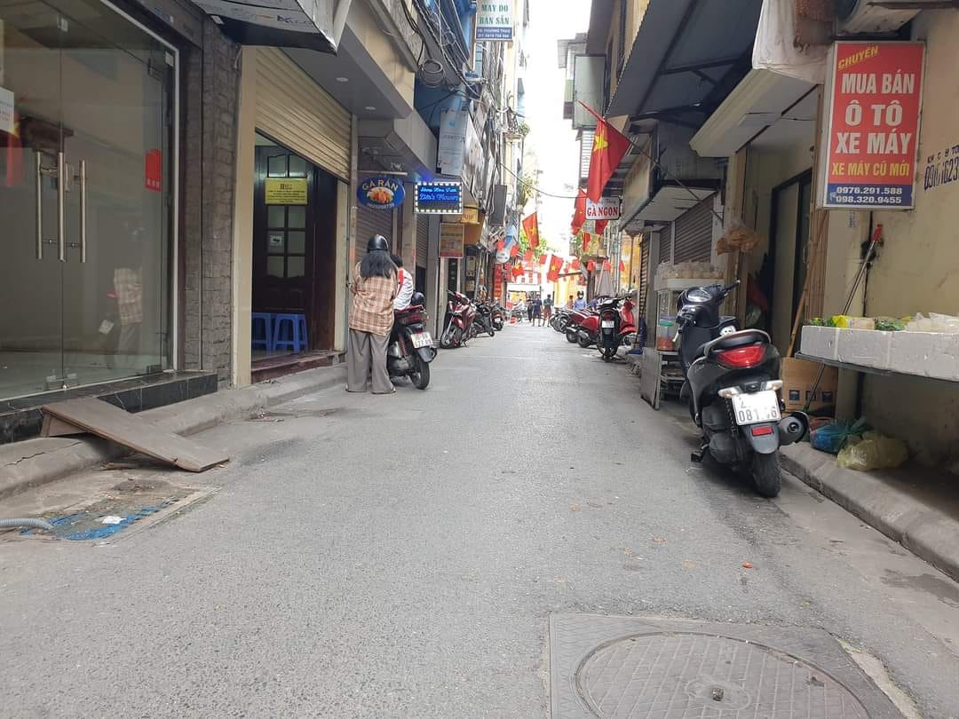 Bán nhà mặt ngõ ô tô đường Thái Thịnh, 43m2 - 7 tầng - 11 phòng khép kín