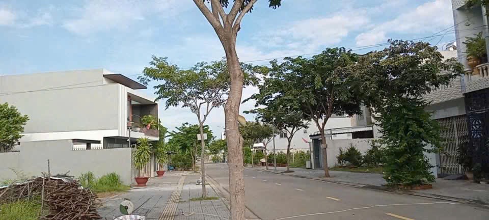 Bán nhanh lô 140m2 gần Cầu Cát Lái, ngay sau chợ Đại Phước