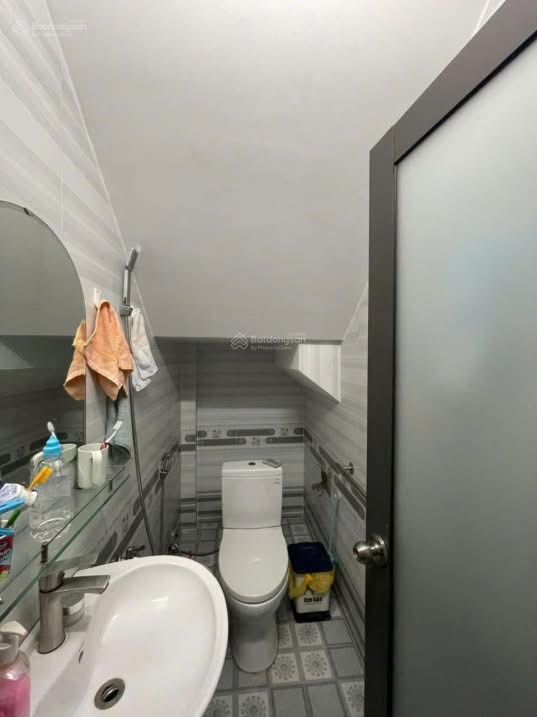 Hẻm nhựa 8m Nơ Trang Long - xe hơi ngủ nhà 50m2, 5 tầng bê tông cốt thép