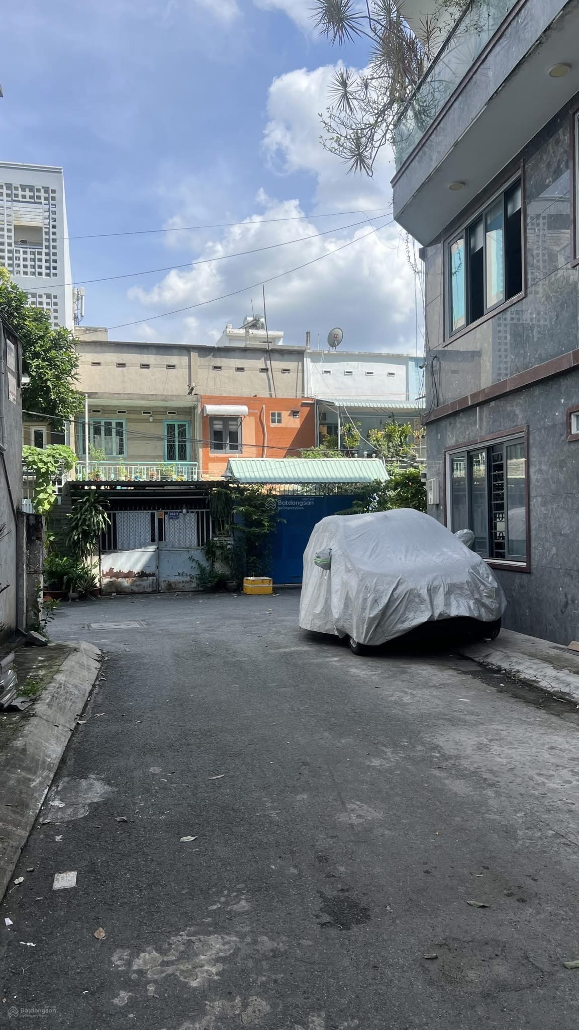 Bán nhà hẻm xe tải nhà mới 64m2, ngang 4m, 4 lầu bê tông cốt thép, 13 tỷ thương lượng