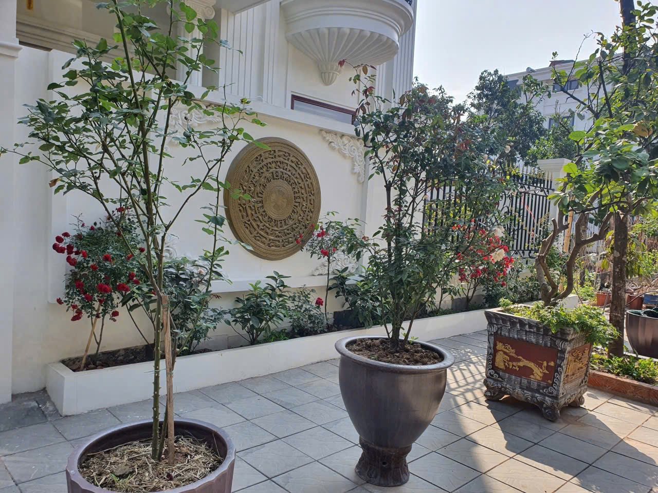 Bán căn biệt thự 3 tầng khu Đỉnh Long, Lê Thanh Nghị, diện tích 162m2, ngang 12m, 5 ngủ mới