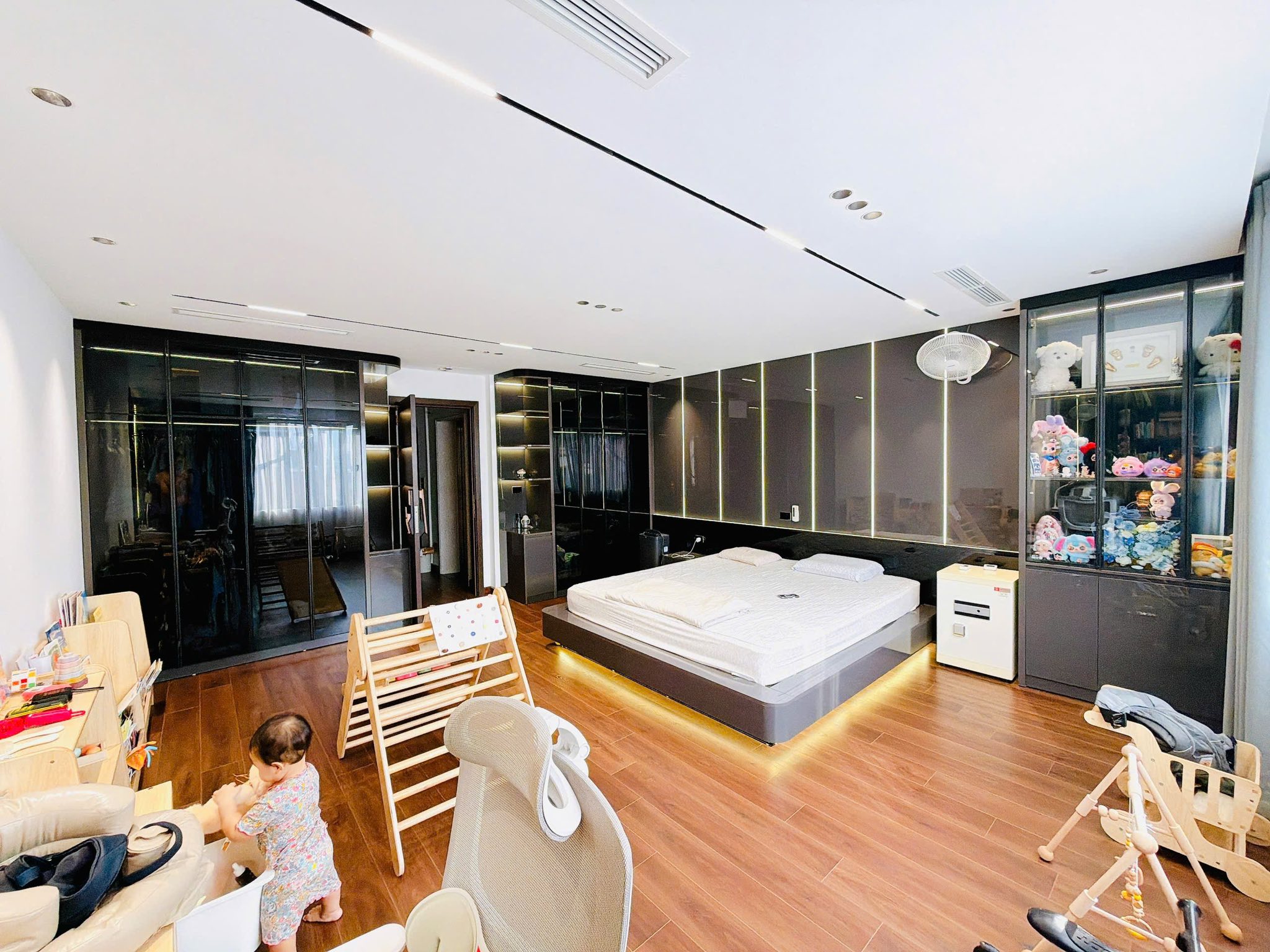 Bán nhà phố Lạc Trung - Hai Bà Trưng – 8 tầng thang máy – hoàn thiện tâm huyết - ở sướng