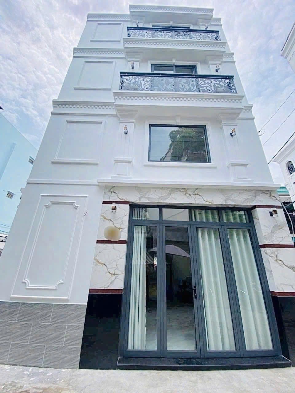 Nhà mới xây vào ở liền - 3 lầu - Nguyễn Văn Đậu gần chợ Cây Quéo