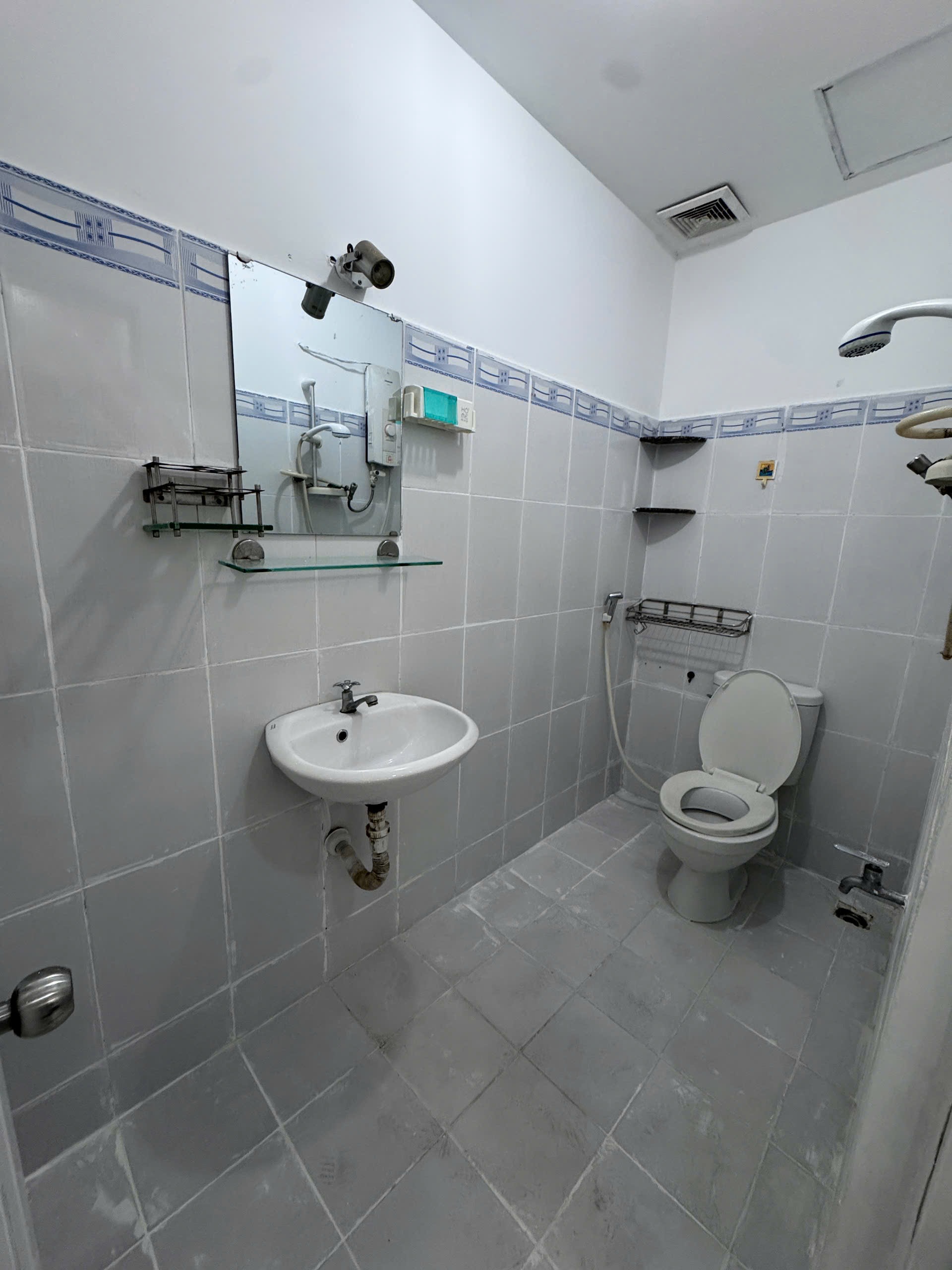 Tôi chủ nhà cần bán căn hộ 1 phòng ngủ ở Bình Tân, Hồ Chí Minh