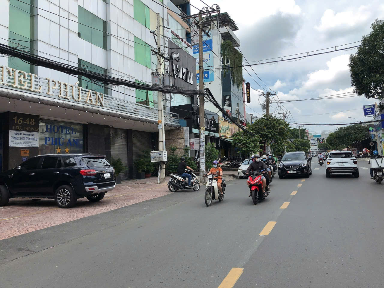 Bán căn hộ dịch vụ hẻm 12m Lê Đức Thọ 6 tầng có hầm ngang 7m 126m2 30 phòng ngủ, ngay chợ 40 tỷ