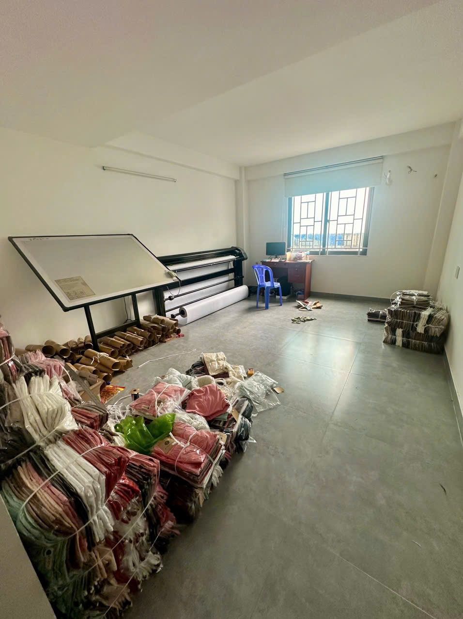 Nhà 8m Trịnh Đình Trọng, 88m2, 5 tầng, có thang máy, chỉ 12,5 tỷ