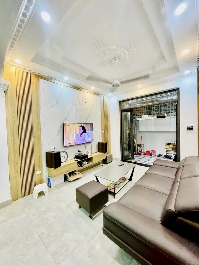 Bán nhà Đường Láng - Trung tâm Đống Đa - Nhà đẹp ở ngay, full đồ, 3 ngủ, ngõ nông, 8,5 tỷ