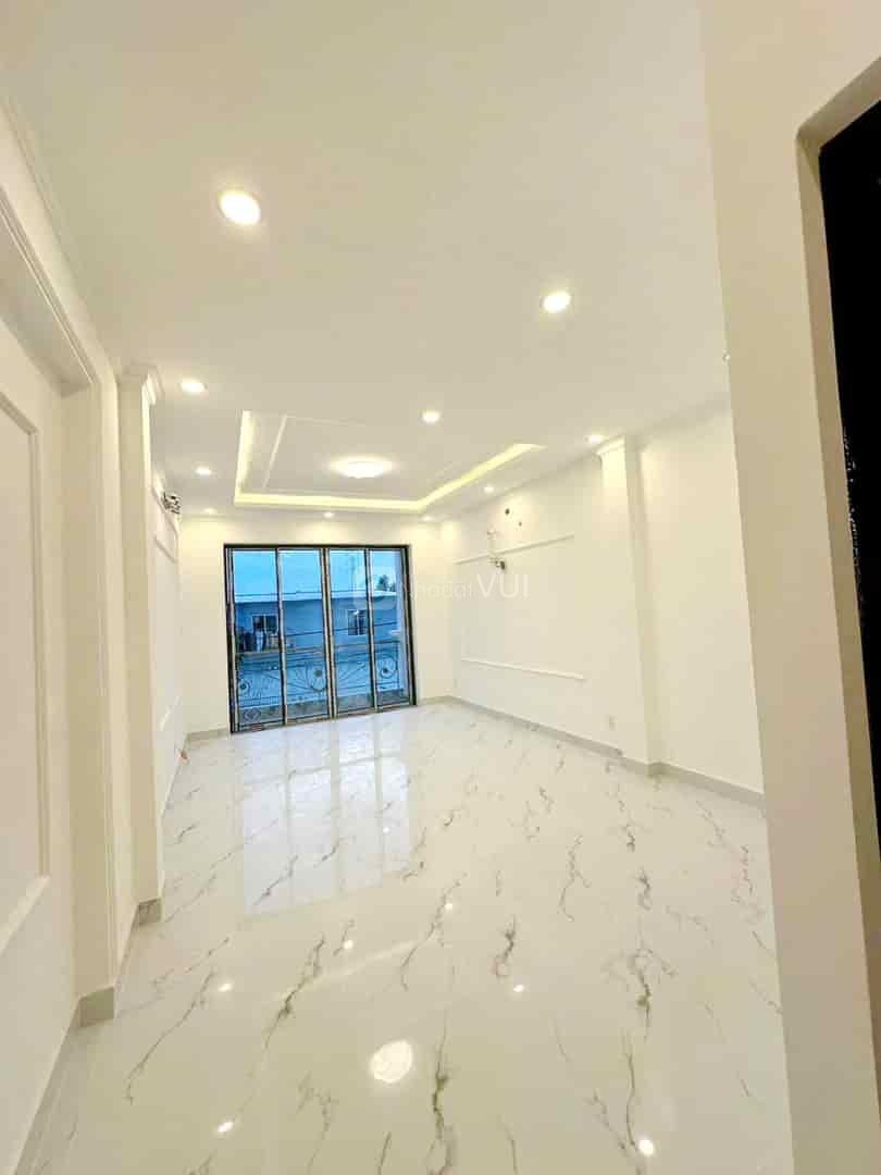 Bán nhà mới 2 lầu mặt tiền đường Vàm Luông, phường 6, quận 8