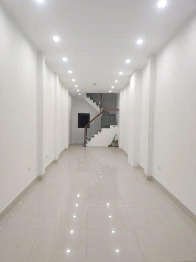 Bán gấp nhà 4 tầng đẹp mặt phố lớn Quang Trung, 36m2, mặt tiền 3m, kinh doanh sầm uất ngày đêm, giá 16 tỷ