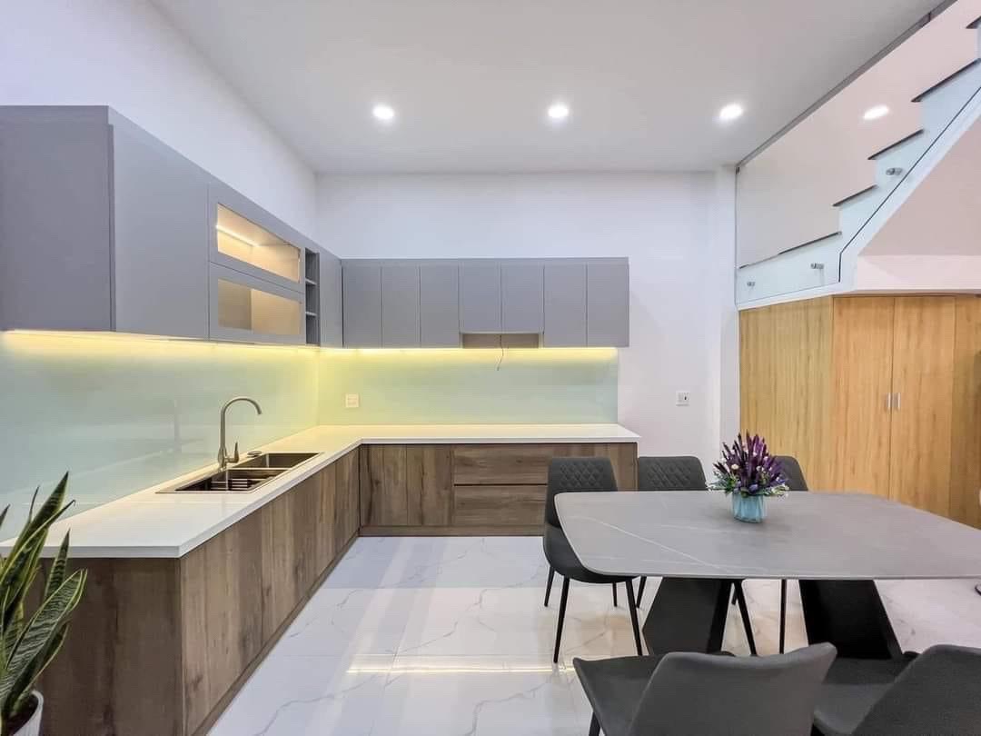 Bán nhà 1 trệt 1 lầu đẹp giá tốt – đường Lê Văn Tách, Thủ Dầu Một