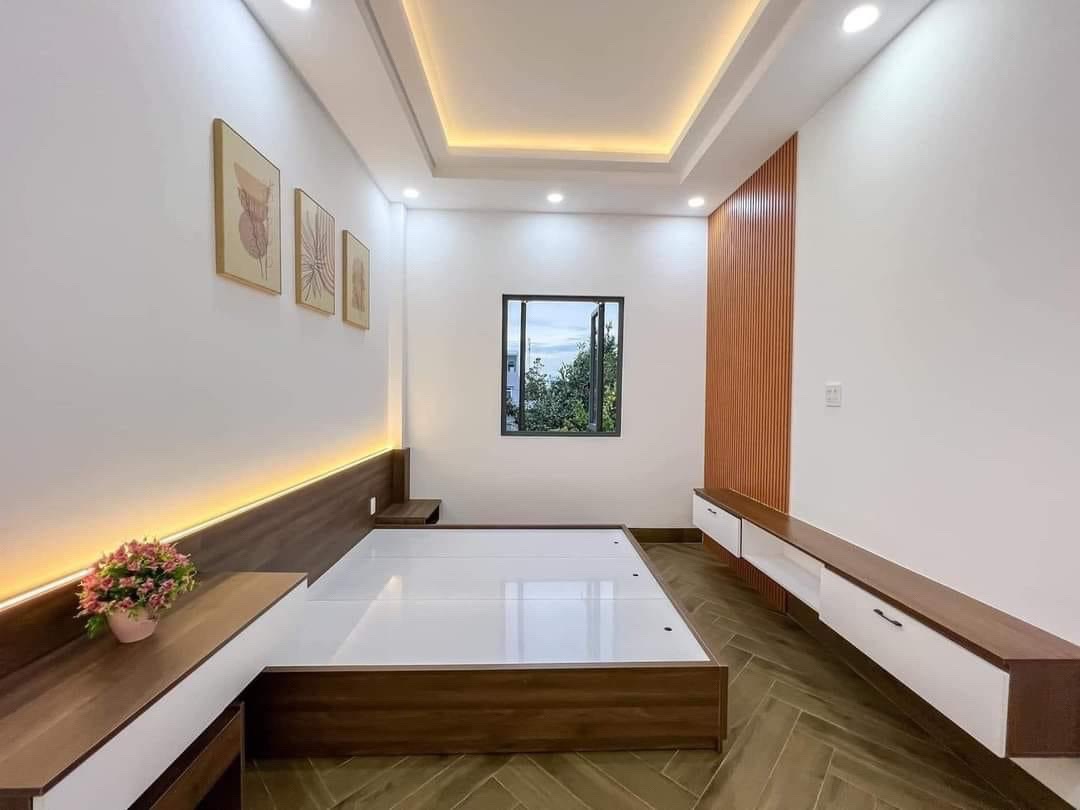 Bán nhà 1 trệt 1 lầu đẹp giá tốt – đường Lê Văn Tách, Thủ Dầu Một