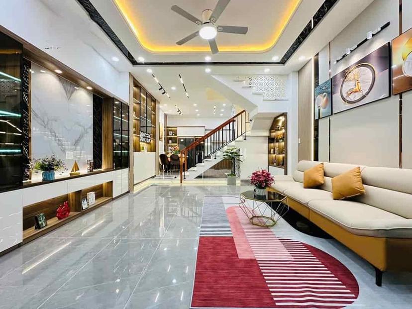 Nhà 68m2 Nguyễn Đình Chiểu, phường 5, quận 3. Xây 1 trệt, 2 lầu, sổ hồng riêng