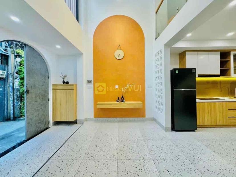 Nhà đẹp giá rẻ! 42m2 Nguyễn Thiện Thuật, phường 1, quận 3, xây 1 trệt, 1 lửng 2 lầu, giá 2,45 tỷ, sổ riêng