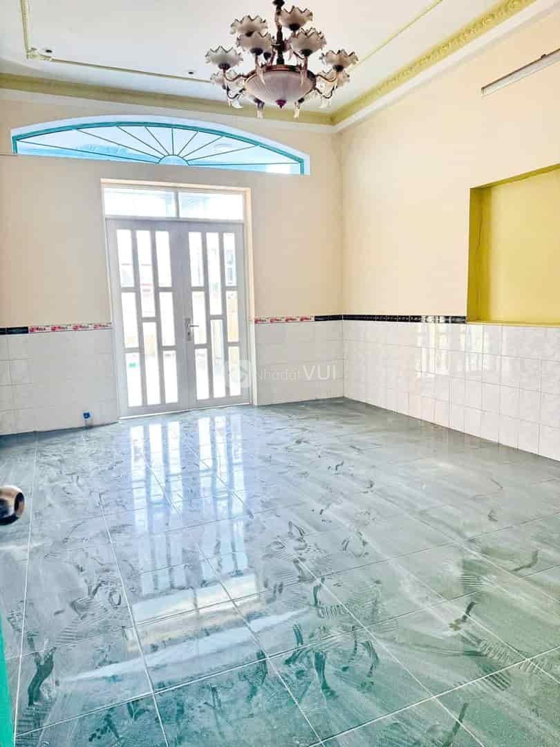 Bán nhà mặt tiền 2 lầu, 124m2 đường Ba Đình, phường 10, quận 8