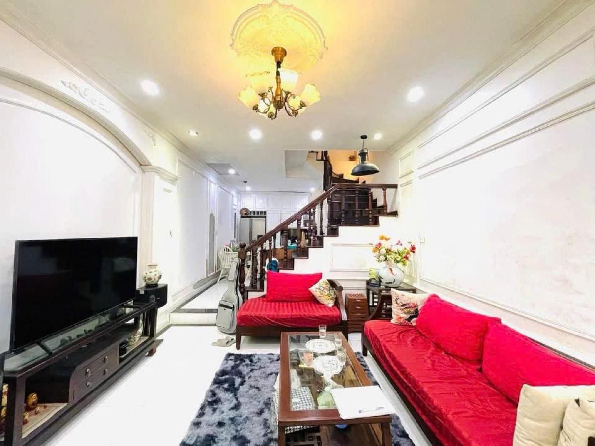 Nhà Thái Hà 60m2 4 tầng giá 18.9 tỷ - Phố vip, hàng hiếm ô tô đỗ cổng