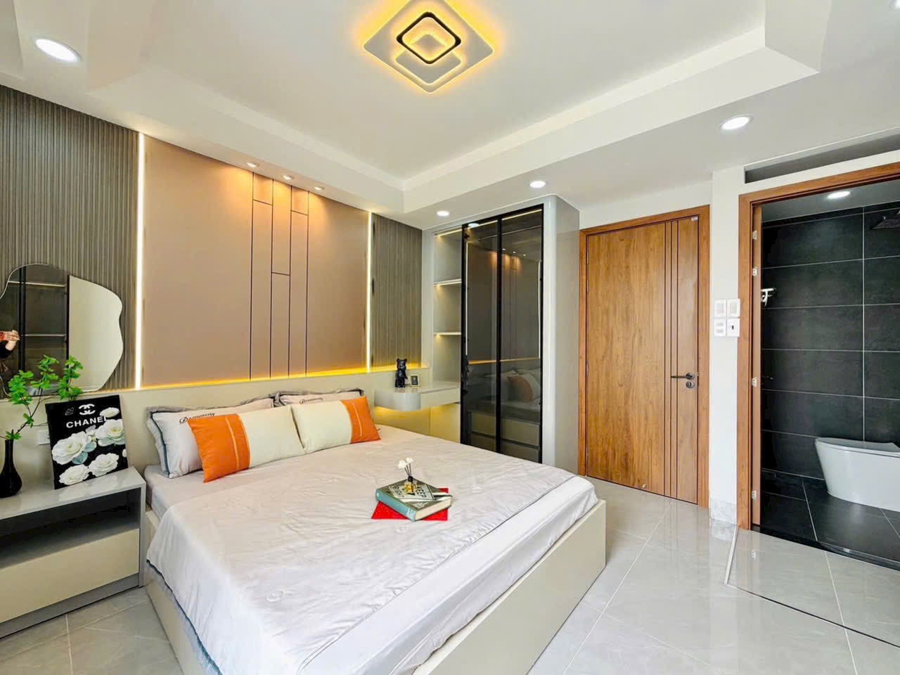 Bán nhà phố đẹp đường Huỳnh Văn Nghệ, Phường 12, Quận Gò Vấp, Hồ Chí Minh