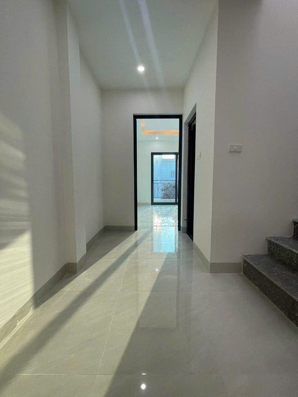 Bán nhà Song Phương, Hoài Đức 43m2 xây dựng 4 tầng, 4 ngủ. Cách 180m đến Đại Lộ Thăng Long