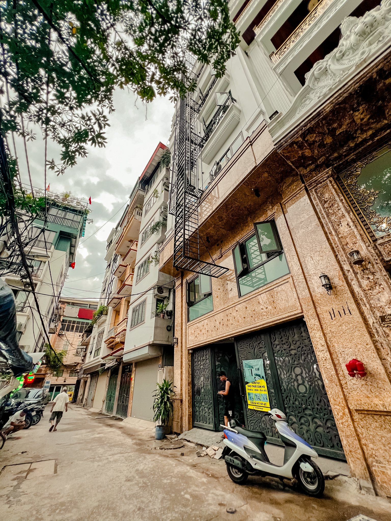 Bán tòa nhà chung cư mini mặt ngõ 29 đường Khương Hạ, 180m2, 7 tầng, thang máy, 34 phòng