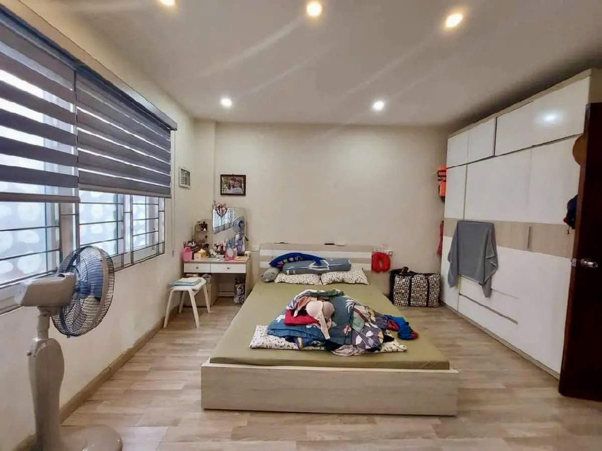 Bán nhà Đống Đa – Nhà phố Khâm Thiên 5 tầng, 3 ngủ, sổ đỏ, full nội thất, giá chỉ 7.2 tỷ