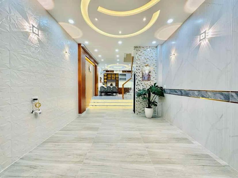 Nhà duy nhất 3 tầng, giá 2,55 tỷ Huỳnh Tấn Phát, Phú Thuận, quận 7, 5m x 14m