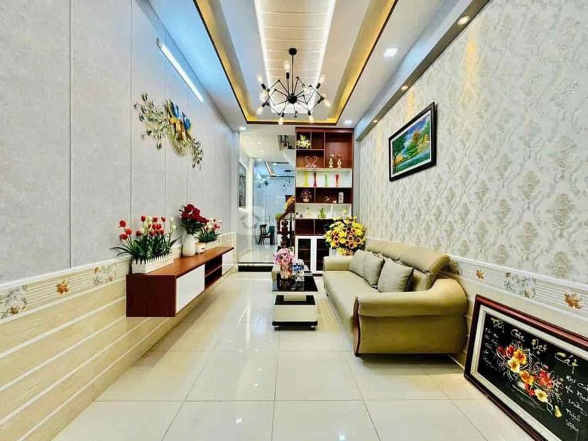 Cần vốn bán gấp nhà đường Hiệp Thành 13, phường Hiệp Thành 58,7m2, giá 2,15 tỷ