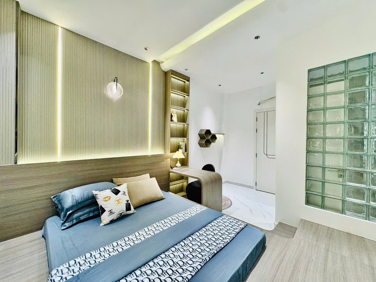 Nhà 1 trệt, 3 lầu liền kề khu Tên Lửa, gần chợ Bà Hom, Bình Tân, sổ hồng riêng