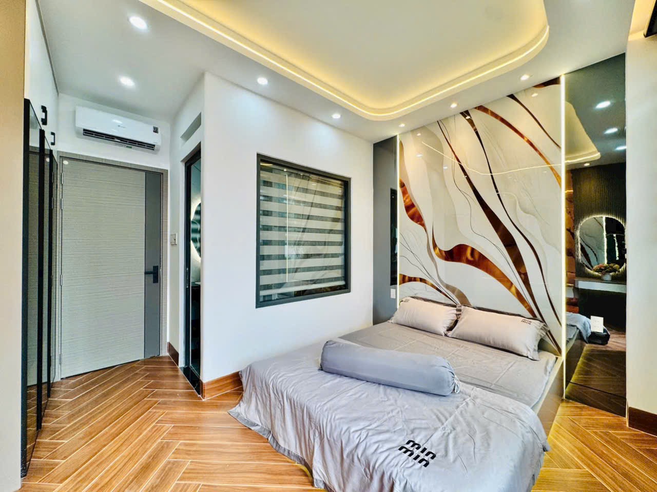 Bán nhà phố đẹp đường Tô Ngọc Vân, phường 15, quận Gò Vấp, Hồ Chí Minh