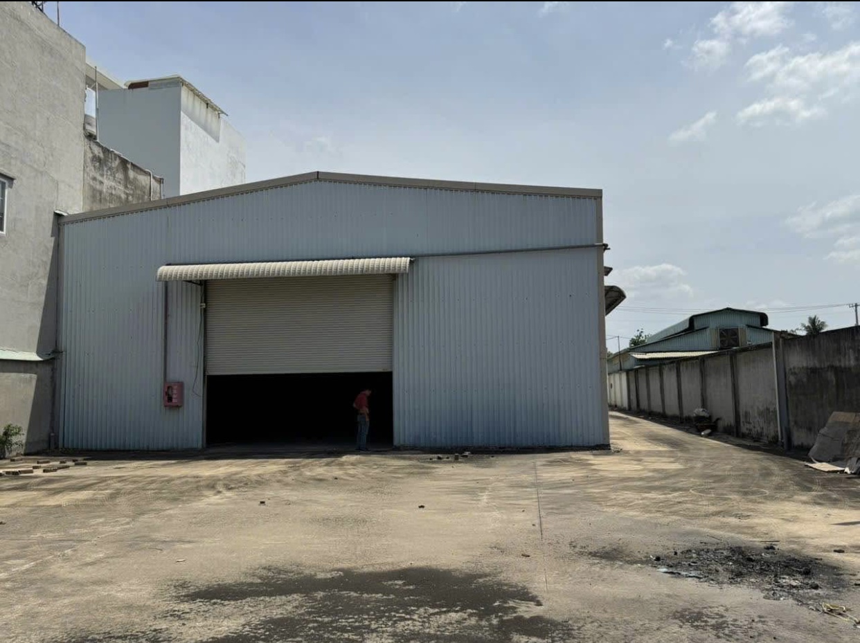 Cho thuê kho xưởng đất 2000m2 Thạnh Xuân, quận 12