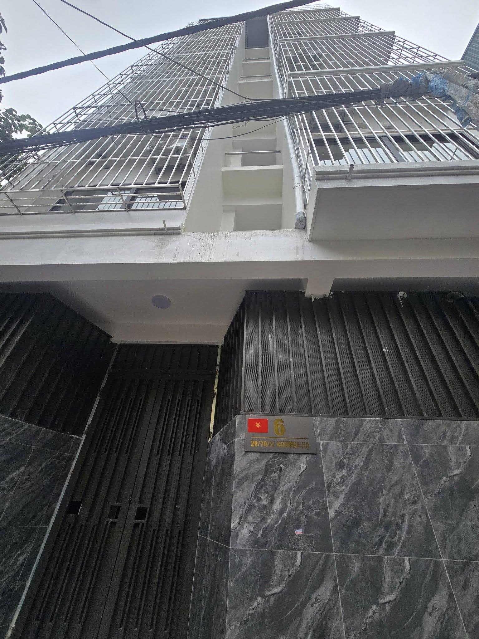 Bán tòa nhà chung cư mini ngõ 29 Khương Hạ, 160m2, xây 8 tầng, thang máy, 34 phòng