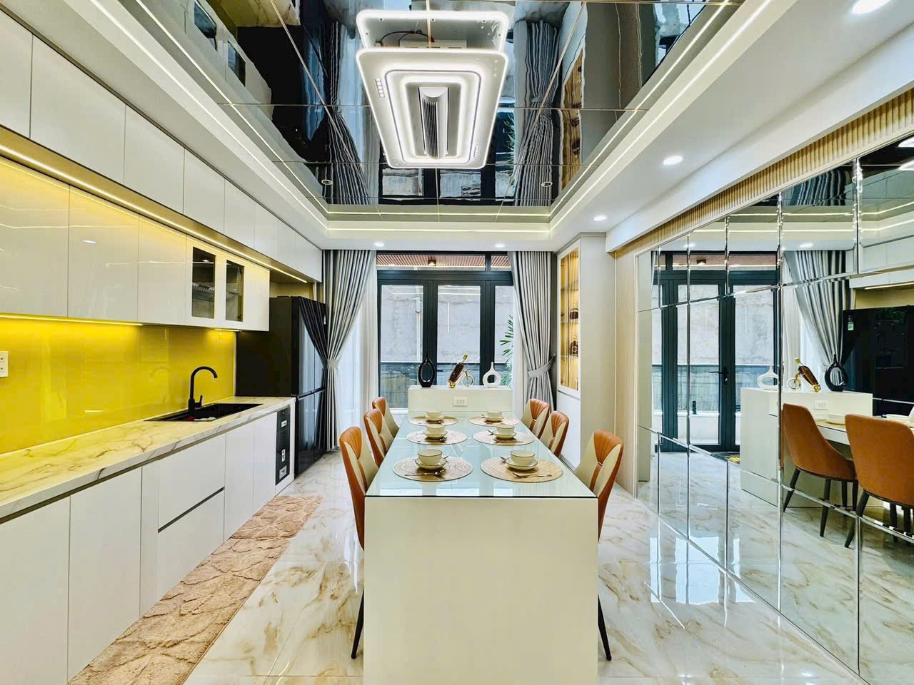 Bán nhà phố đẹp khu đồng bộ có thang máy đường Phan Huy ích, phường 14, quận Gò Vấp, Hồ Chí Minh