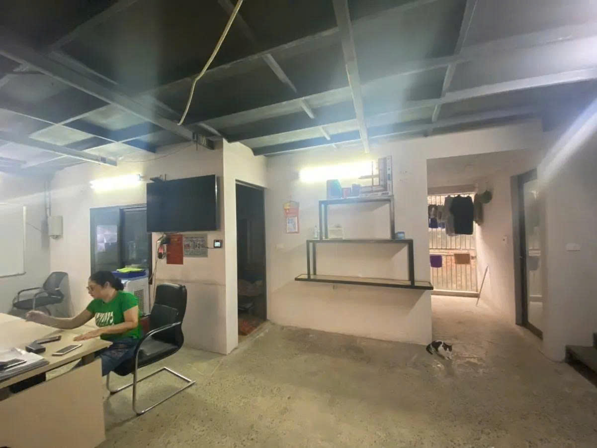 Bán nhà mặt phố lớn Quang Trung, 200m2, mặt tiền rộng 8.1m, vị trí đẹp, kinh doanh sầm uất, giá 55 tỷ