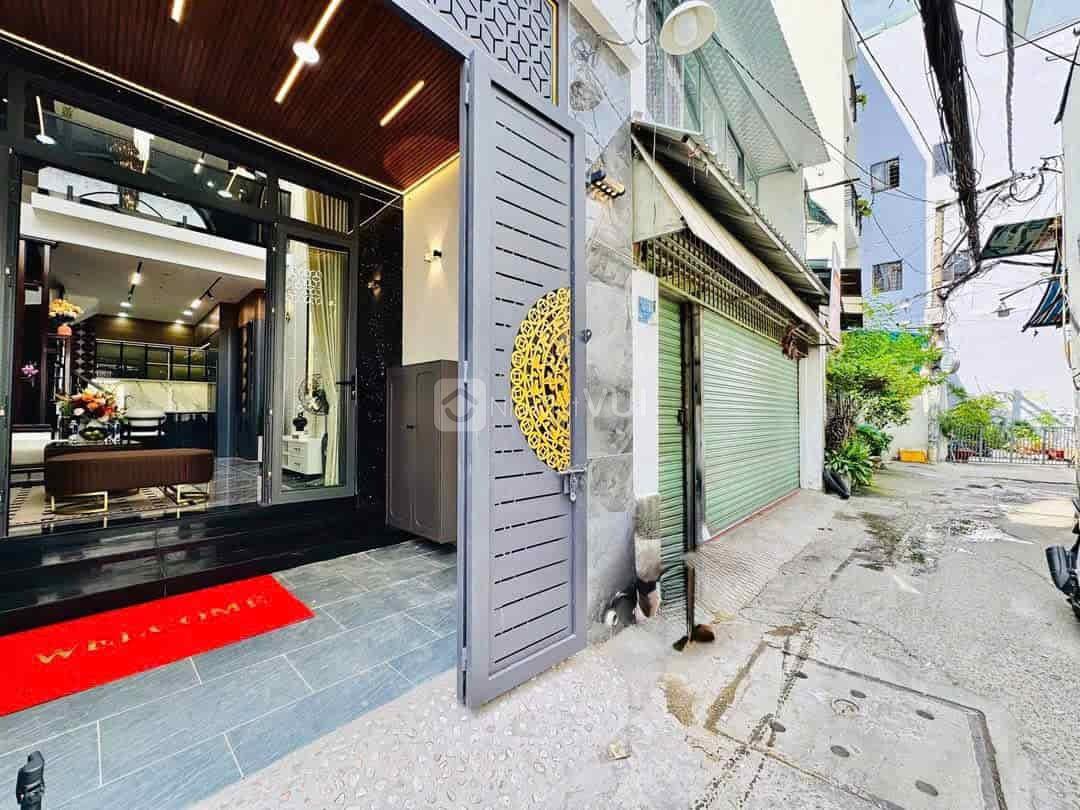 Chủ kẹt tiền bán gấp nhà trung tâm Quận 5