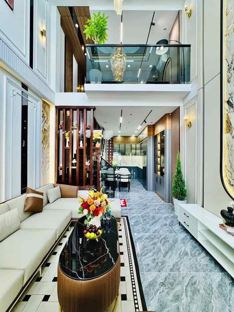 Chủ kẹt tiền cần bán gấp nhà trung tâm quận 5