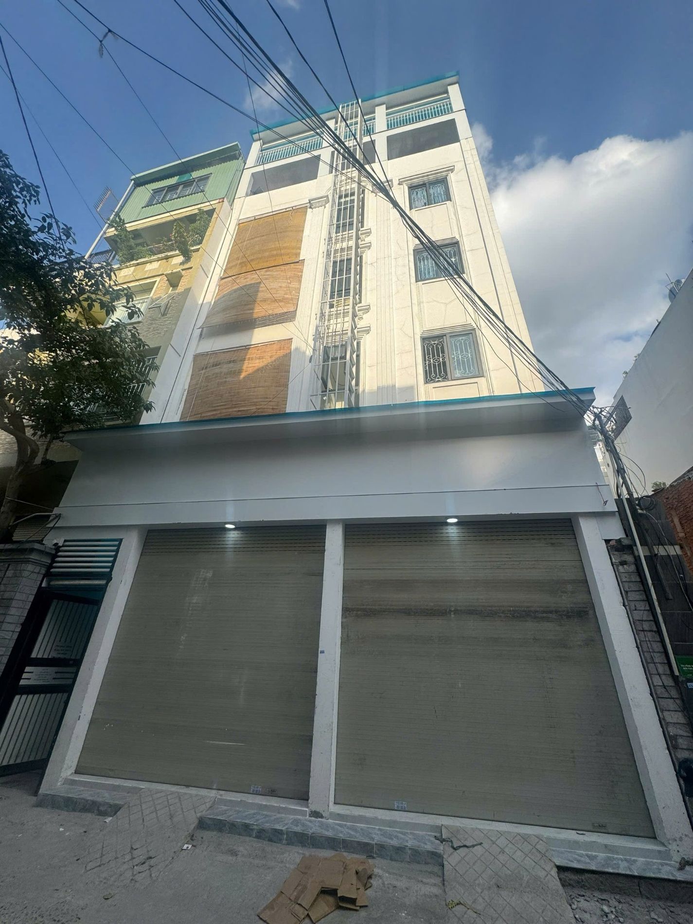 Căn hộ dịch vụ 7 tầng Nguyễn Súy, 164m2, 50 phòng, thang máy, 250 triệu/ tháng, chỉ 38 tỷ