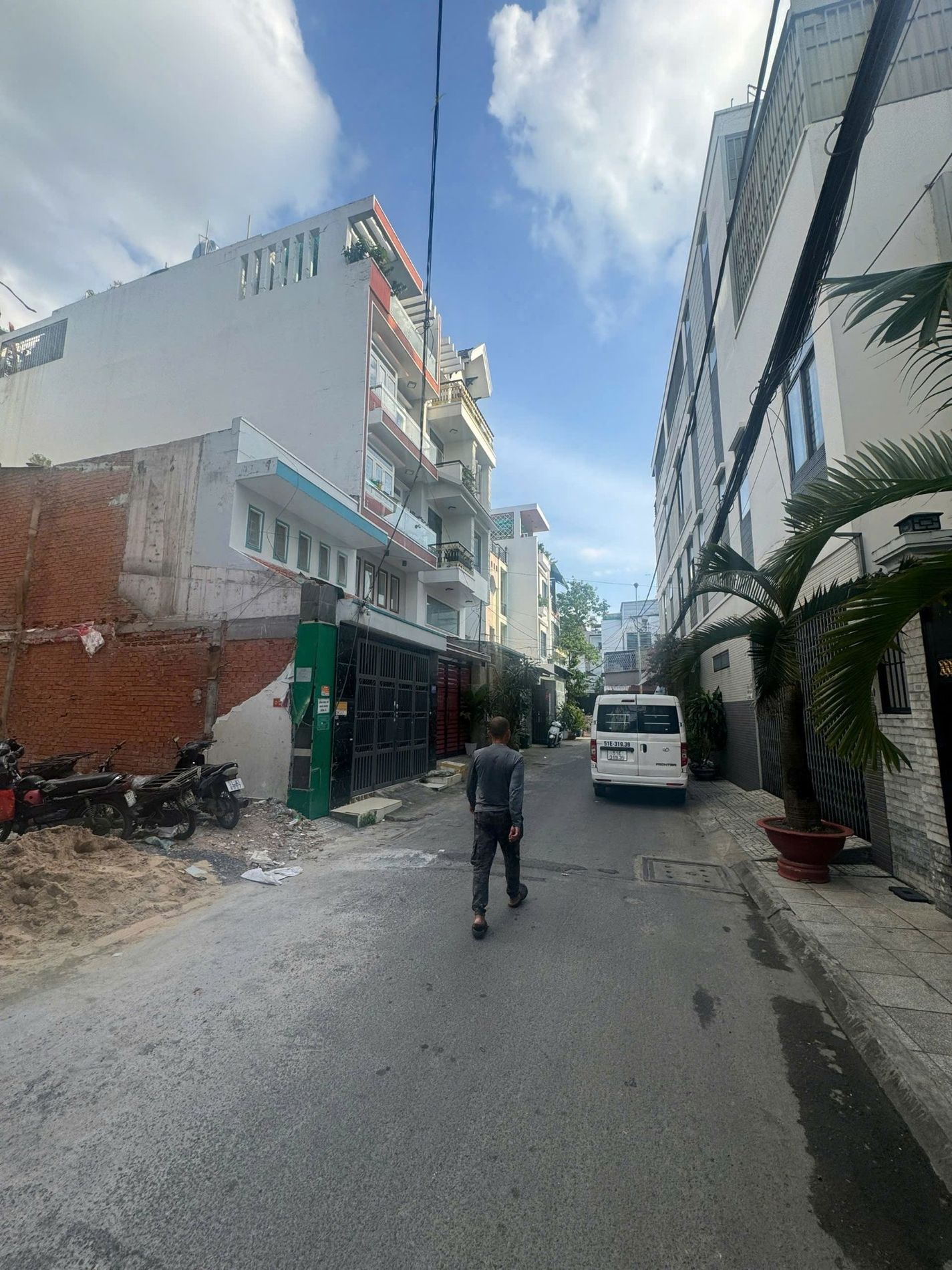 Căn hộ dịch vụ 7 tầng Nguyễn Súy, 164m2, 50 phòng, thang máy, 250 triệu/ tháng, chỉ 38 tỷ