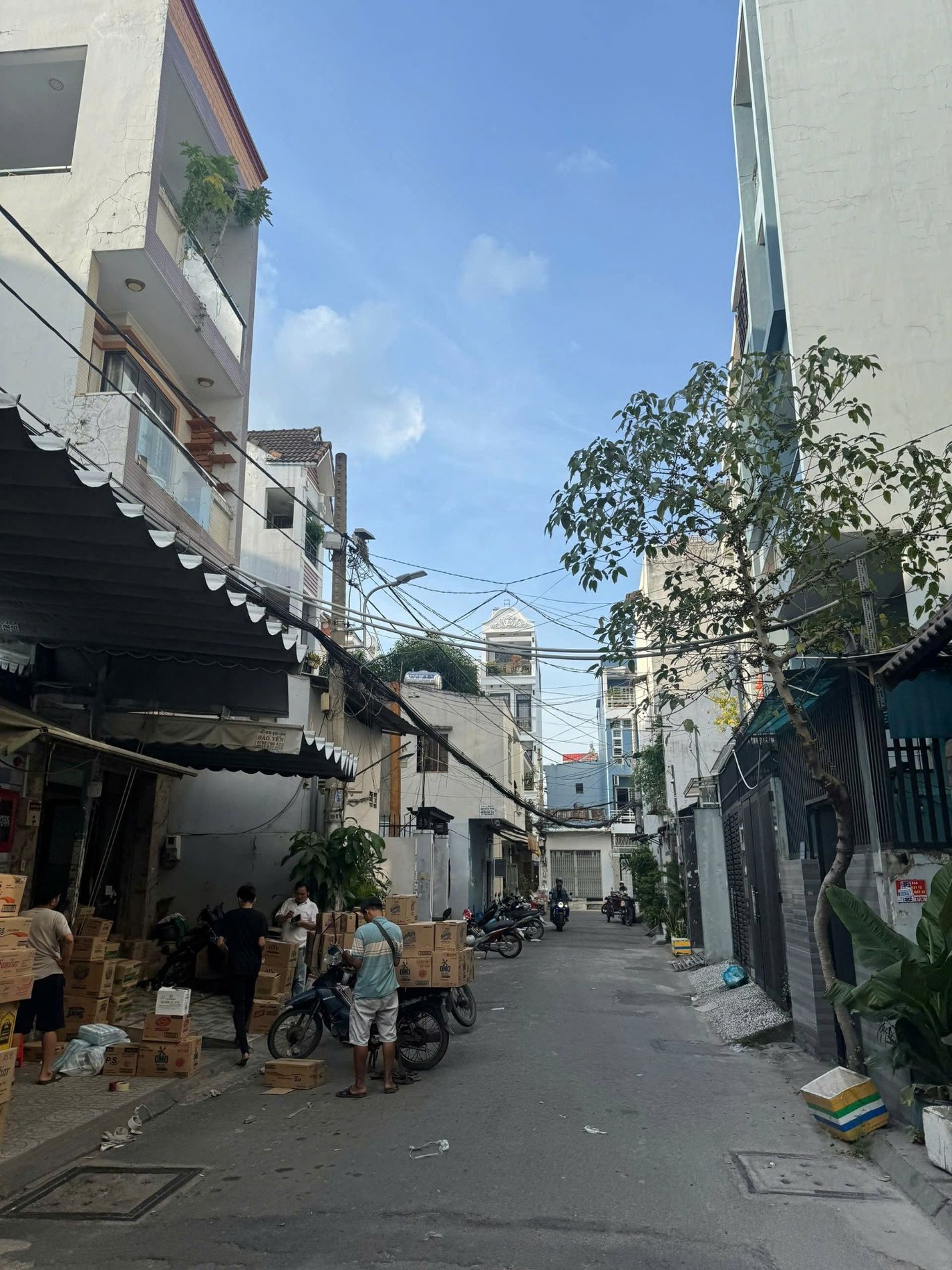 Căn hộ dịch vụ 7 tầng Nguyễn Súy, 164m2, 50 phòng, thang máy, 250 triệu/ tháng, chỉ 38 tỷ