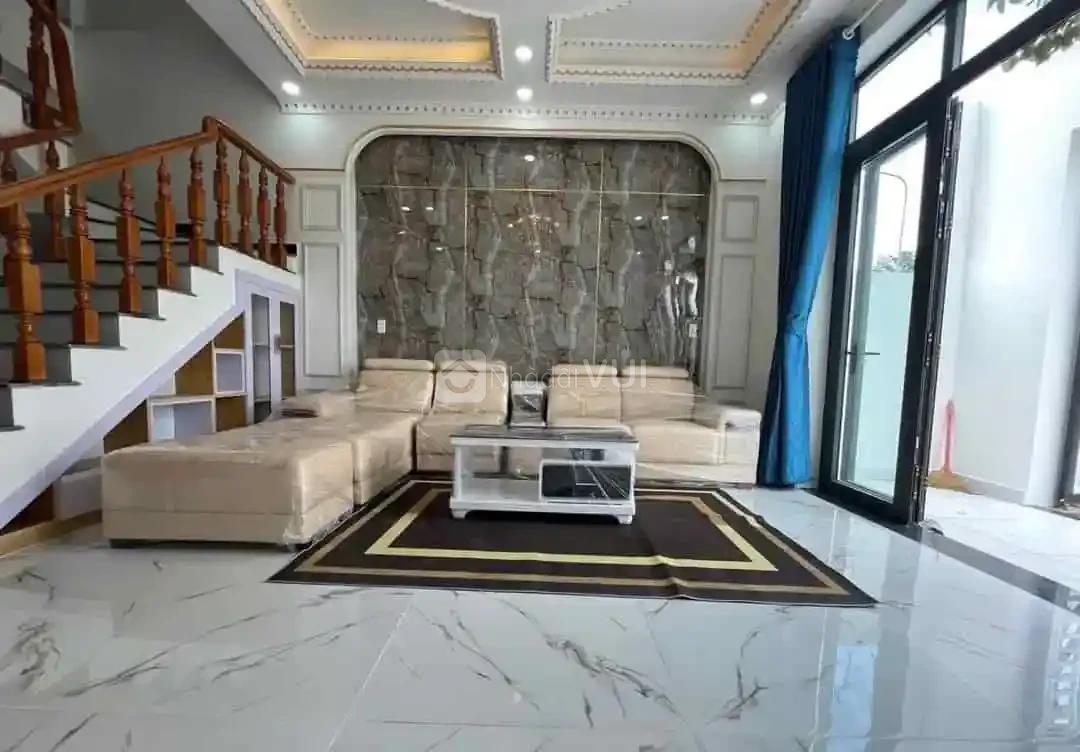 Chủ bán gấp 95m2, Bùi Văn Ba, Tân Thuận Đông, quận 7, cho thuê 20 triệu/tháng