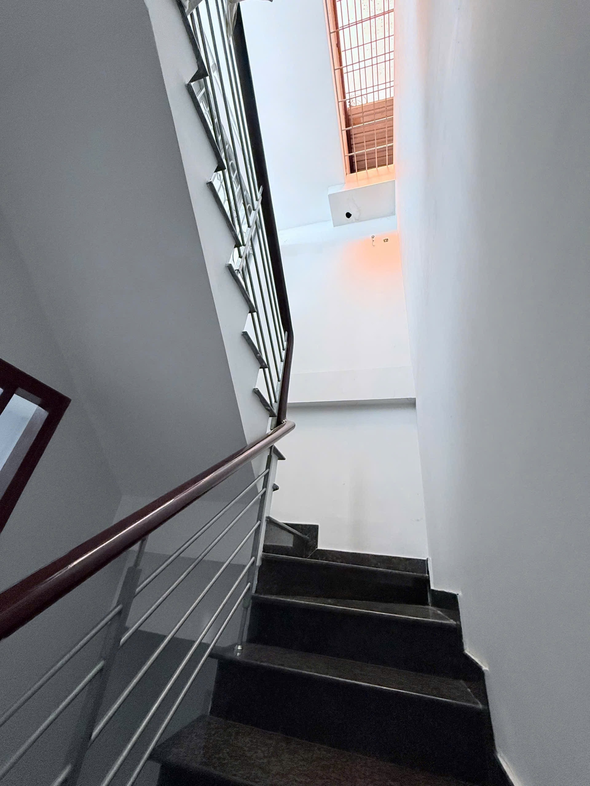 Bán nhà Nơ Trang Long diện tích 63m2, nở hậu giá tốt chỉ 9 tỷ