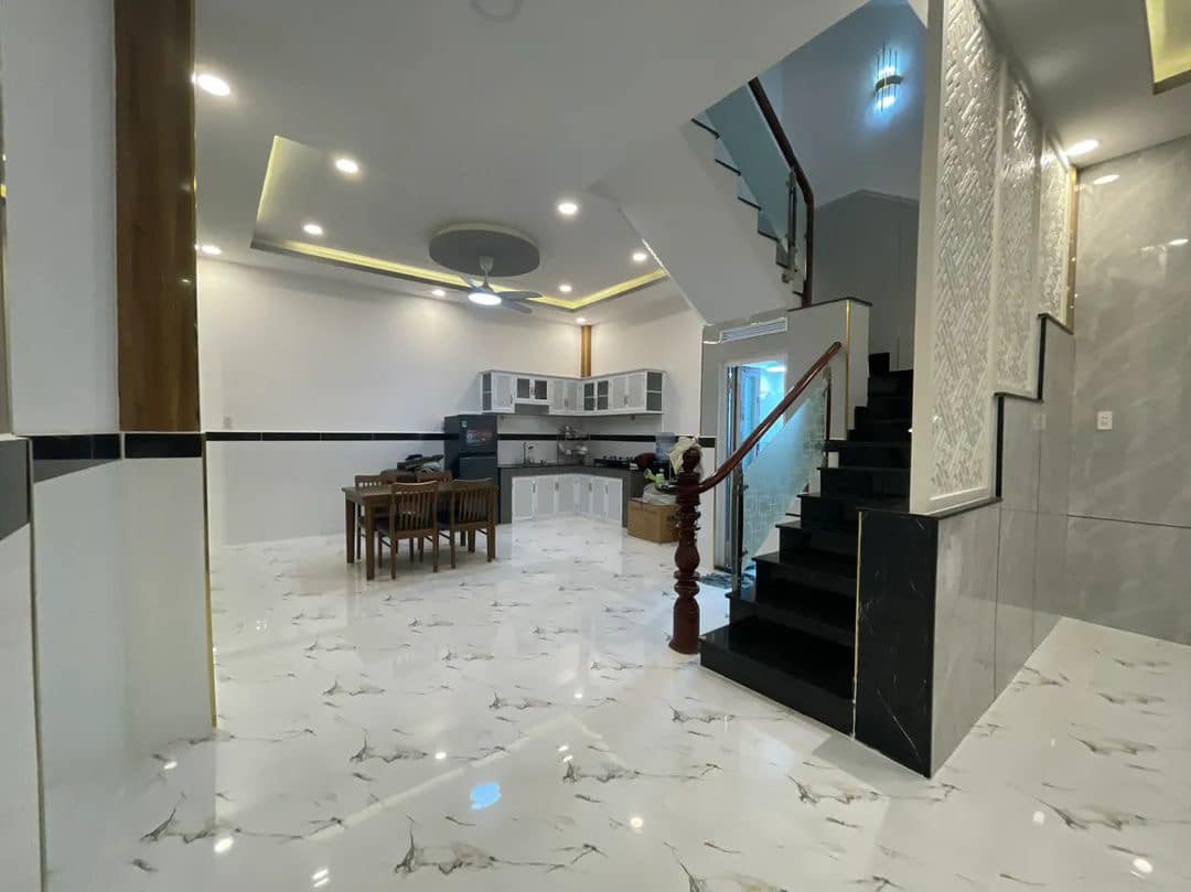 Siêu phẩm khu vực Cổ Nhuế, Bắc Từ Liêm, 3 bước ra phố, ngõ ô tô tránh, 70 m2, mặt tiền 8m