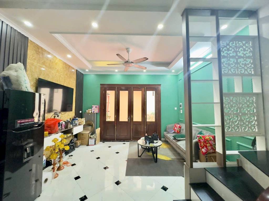 Bán nhà Trần Phú, Văn Quán, Hà Đông, 35m2, 5 tầng, 7.5 tỷ, hướng Đông mát mẻ