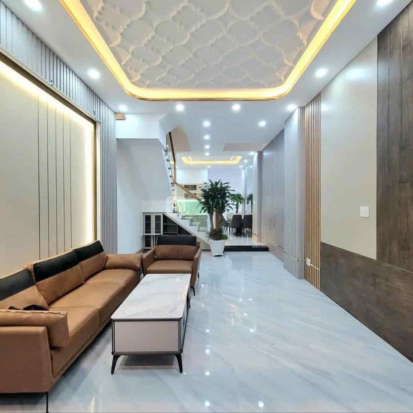 Bán nhà đẹp đường Nguyễn Thiện Thuật, quận 3, diện tích 60m2, giá 2,55 tỷ gần ngã 6 Cộng Hoà