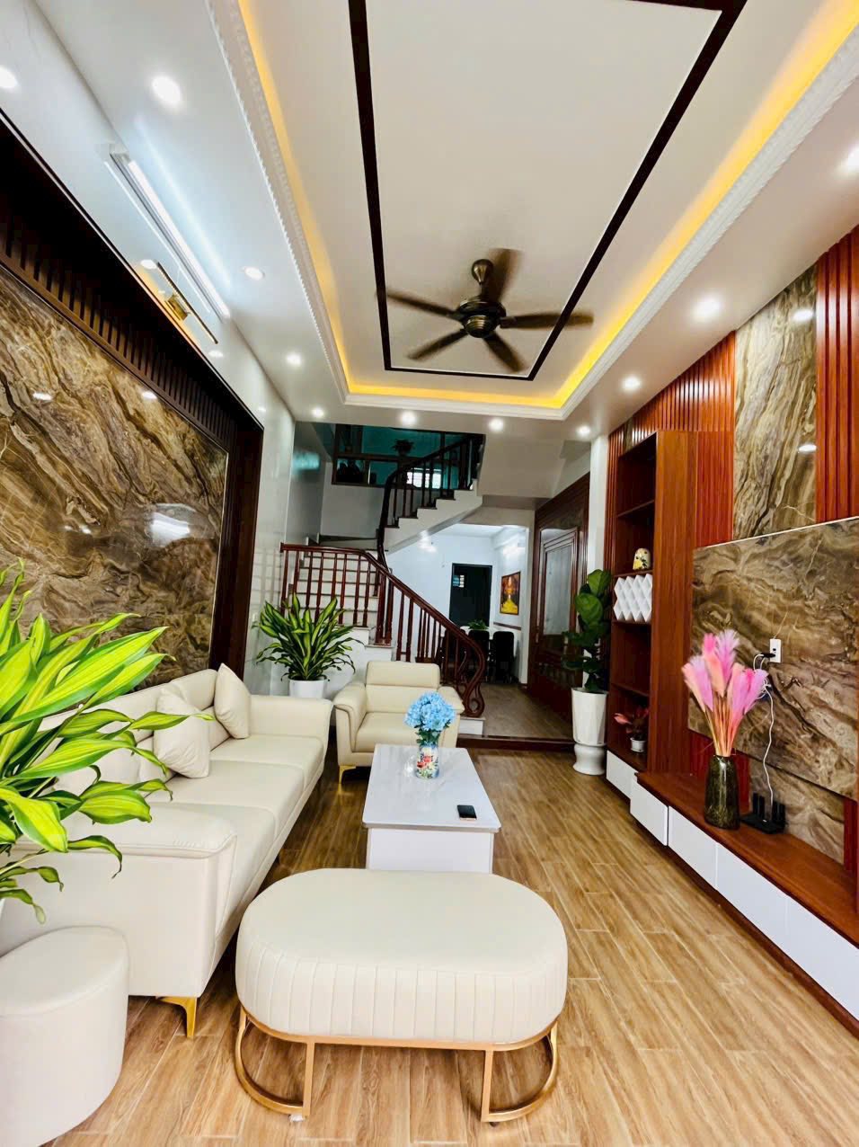 Bán căn nhà ngõ phố Lê Viết Quang, Ngọc Châu, diện tích 57,1m2, 3 tầng, 4 ngủ, ngõ ô tô